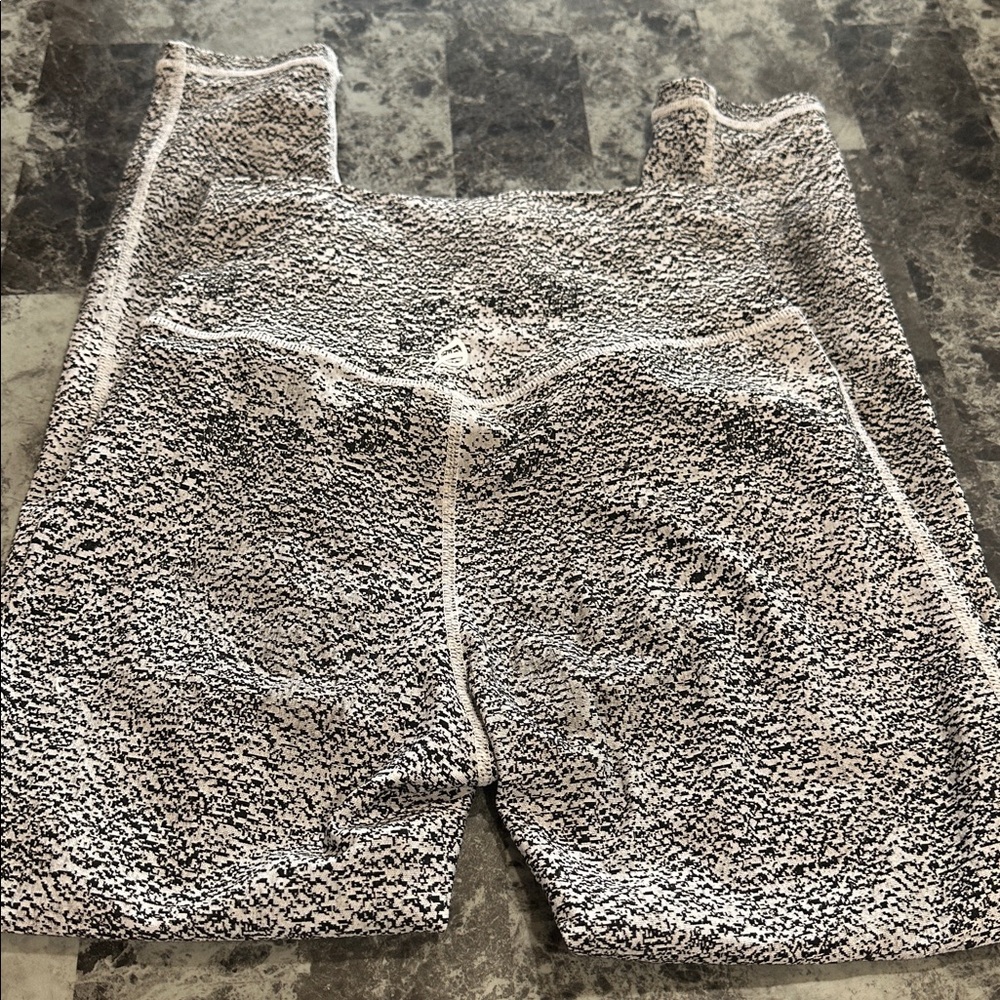 Ptula leggings small - Picture 3 of 4